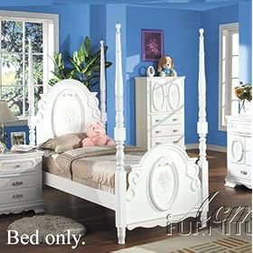 Twin Size Poster Bed with Flora Pattern White Finish