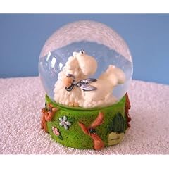 Schneekugel Schaf Kuddel beim Schafscheren ca. 8cm