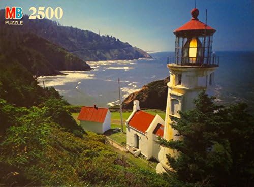 MB Grand 2500 Piece Puzzle - Heceta Head Lighthouse OR