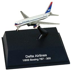 Mini Sky Pilots - Delta Airlines Boeing 767-300