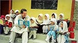Three Cups of Tea: Young Readers Edition: One Man's Journey to Change the World... One Child at a Time 画像