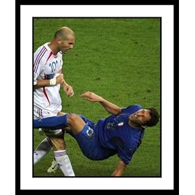 2006 World Cup - Zinedine Zidane Headbutting Marco Materazzi - Framed 8x10 Photograph