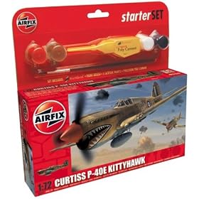Airfix A50078 Curtiss P-40 Kittyhawk 1:72 Scale Military Aircraft Category 1 Gift Set including paint glue & brushes