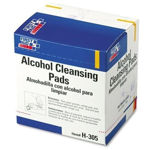 First Aid Only Alcohol Cleansing Pads - 100 / Box