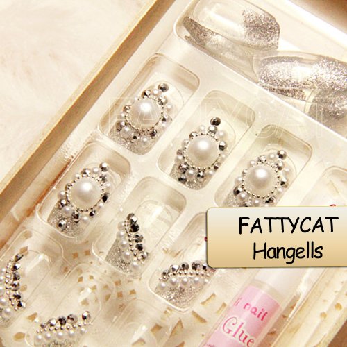 colored contact lenses
