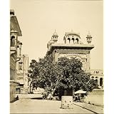 The Sacred Tank area around the Golden Temple, photo Felice Beato (Print On Demand)