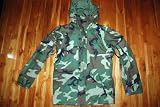 ORIGINAL US ARMY ISSUE - ECWCS GORE-TEX COLD WEATHER WOODLAND CAMOUFLAGE PARKA - SIZE : SMALL LONG