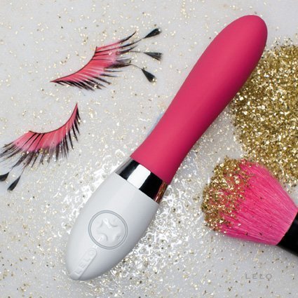 Lelo Liv Personal Massager- Cherry