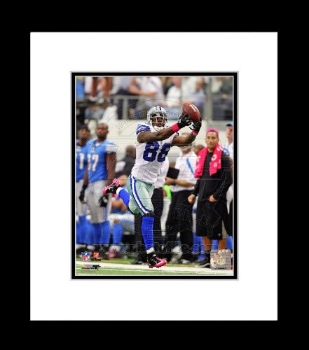 Dallas Cowboys Dez Bryant 2011 Action Framed Picture 8x10