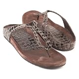 Donald J Pliner Page Flats
