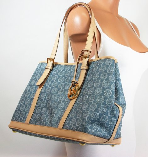 Michael Kors Amagansett Large Monogram Coated 