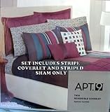 TWIN REVERSIBLE COVERLET AND SHAM APT. 9