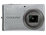 Nikon Coolpix S710 Digitalkamera (14 Megapixel, 3-fach opt. Zoom, 3 Display, Bildstabilisator) silber