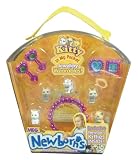 Kitty In My Pocket - Includes 5 Newborns, 1 square ring, 1 heart ring, 2 earrings and 1 bracelet