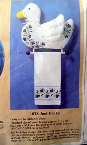 The Creative Circle - Just Ducky Towel Holder and Towel- Kit# 1978