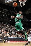 Boston Celtics v New Jersey Nets: Nate Robinson Photographic Poster Print by Nathaniel S. Butler, 16x24
