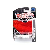 1967 Plymouth GTX 1 64 White w Black by Collectable Diecast
