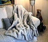 White Arctic Fox Faux Fur Throw Blanket Rug with Silky White Short Pile Faux Fur Backing