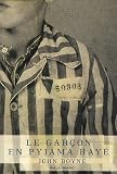 Le gar�on en pyjama ray�