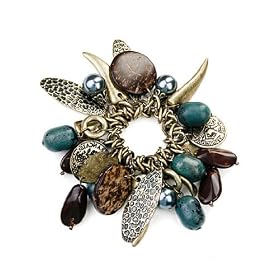 Antique Style Gold Charm and Green Bead Stretch Bracelet