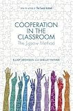 Cooperation in the classroom : the jigsaw method