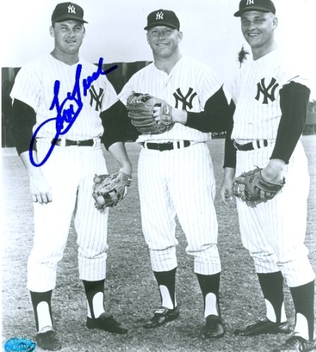 Tom Tresh Autographed/Hand Signed 8x10 Photo (New York Yankees) pictured with Roger Maris & Mickey M