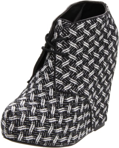 Steve Madden Womens Annnie Boot