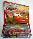 Review Mattel  / Disney Cars Series 3 World Of Cars - Dirt Track Lightning McQueen