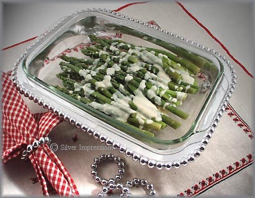 Mariposa String of Pearls Oblong Casserole Stand