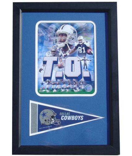 Dallas Cowboys Terrell Owens Photograph with Team Pennant in a 12