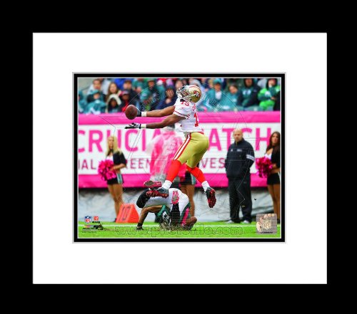 San Francisco 49ers Michael Crabtree 2011 Action Framed Picture 8x10