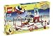  : LEGO Spongebob Squarepants 4982: Mrs Puff's Boating School