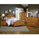 Cottage Oak Panel Bedroom Set (Full) by Vaughan-Bassett