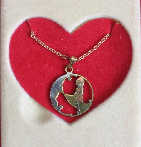 Little Orphan Annie Pendant Necklace - Gold Tone Chain &amp; 3 Tone Pendant w Annie Going to Moon (1981)