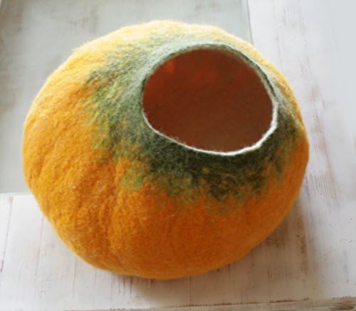 VAIVA Cat's Felted House