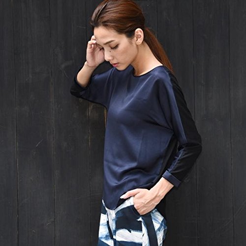 ロートレアモン（LAUTREAMONT） 一枚着でもインナーでも使いやすいサテンプルオーバー