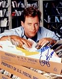 Greg Kinnear autographed 8x10 photo