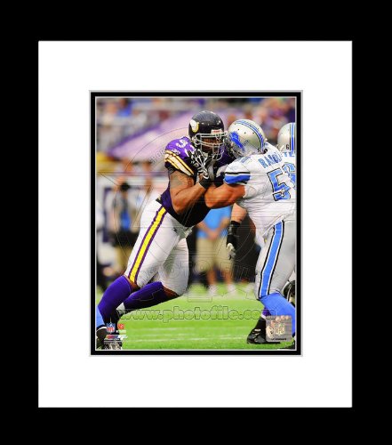 Minnesota Vikings Kevin Williams 2011 Action Framed Picture 8x10