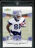 2008 Score Football Card # 378 Martellus Bennett (RC - Rookie Card) TE - Dallas Cowboys / Shipped in Protective Screw Down Display Case