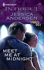 Meet Me At Midnight (Larger Print Intrigue)