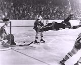 Bobby Orr 8x10 The Dive
