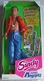 from Hasbro - Sindy - Paul Sindy Friend Paul Surpise Jeans - Fantasic Jeans (box is not in English) By Hasbro in 1993 - BOX IS IN VERY POOR CONDITION - THERE IS A CRACK IN THE PLASTIC FILM