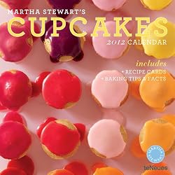 2012 Martha Stewart's Cupcakes Wall Calendar (English, German, French, Italian, Spanish and Dutch Edition)