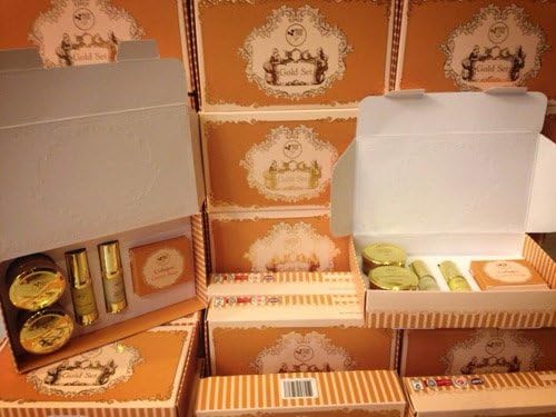 Freshy Face Gold Set (Collagen Carrot Soap, Perfect White Cream, Sunscreen SPF 60, Renew Night Serum, Whitening Intensive) By Freshy Face