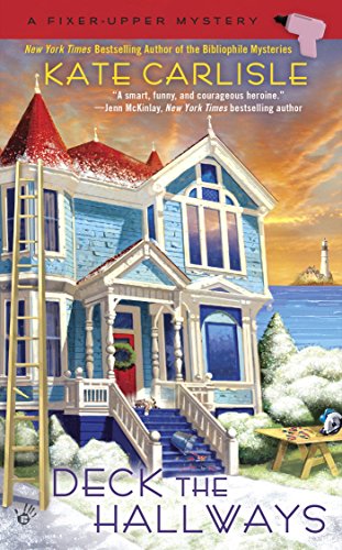 Deck the Hallways (A Fixer-Upper Mystery)