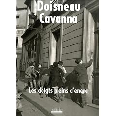 Les doigts pleins d'encre