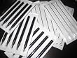 (25) COUNTS OF 7-MAGNUM PRE-STERILIZED TATTOO NEEDLES WITH (25) COUNTS OF MATCHING GRIPLESS TUBES