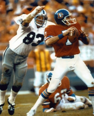 TED HENDRICKS OAKLAND RAIDERS 8X10 SPORTS ACTION PHOTO (3)