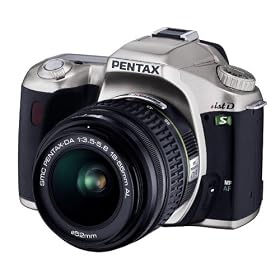 Pentax *IST DS - Digital SLR & 18-55mm DA Lens [6.1Mp]