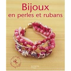Bijoux en perles et en rubans